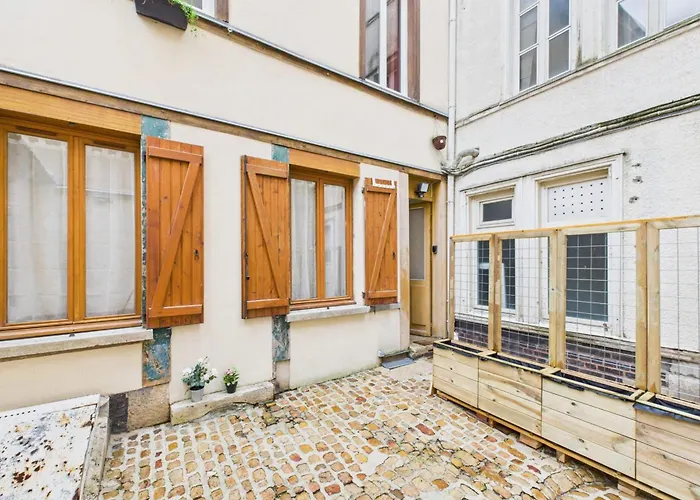 Apartment La Renardiere Troyes